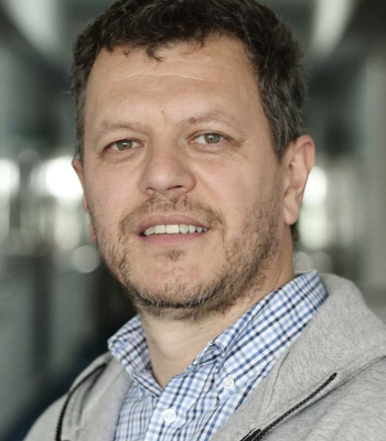 Dr. Ion Petrovai